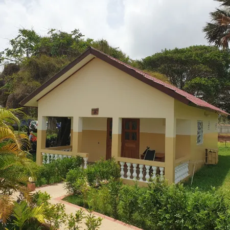 Kunta Kinteh Beach Complex