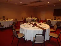 Euro-Suites Hotel - breakfast