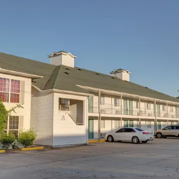 Howard Johnson by Wyndham Branson Theatre District