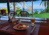 Las Caletas Lodge