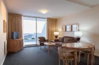 Dolphin Beach Hotel Self Catering Apartments Hotels in Bloubergstrand