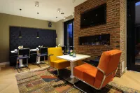 Blue Mansion Hotel Hotels in Aalsmeer
