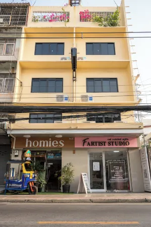 Homies Ratchada Hotel