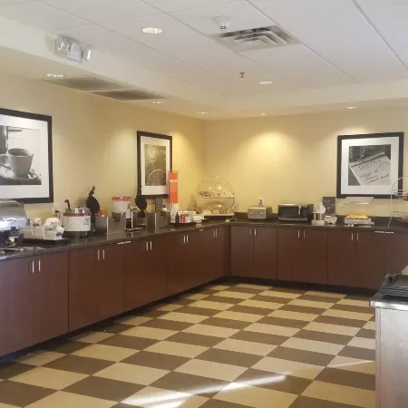 Hampton Inn & Suites Pueblo/North