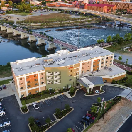 Courtyard Columbus Phenix City/Riverfront