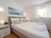 Apartment Funtastic with Private Heated Pool Hotels in Novalja