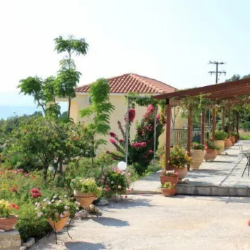 Maria's Garden Apartments