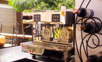 Burka Coffee Lounge