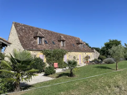 La Ferme de la Croix. Chambres et table d'hôtes en Dordogne Hôtels à : Capdrot