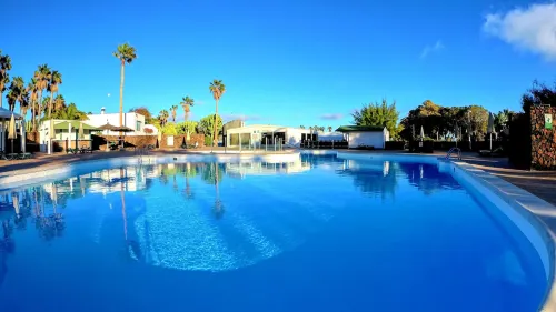 Palmeras Garden - parking