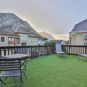 Lavender Manor Guest Lodge