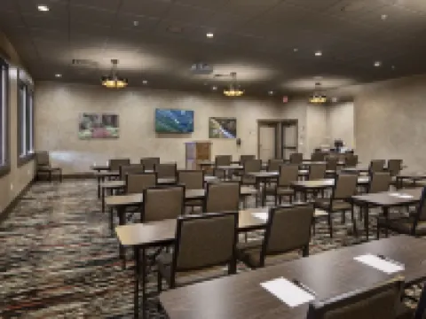 Glacier International Lodge Hotéis em Flathead County