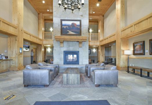 실버라도 로지 외부 전경