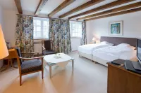 Romantik Waldhotel Mangold Hotels in Bergisch Gladbach