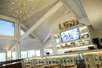 Ashland Hills Hotel & Suites - bar