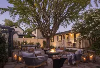 MacArthur Place Inn & Spa فنادق في سونوما