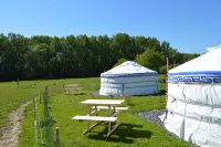 Les Colombines Hôtels à : Omiécourt