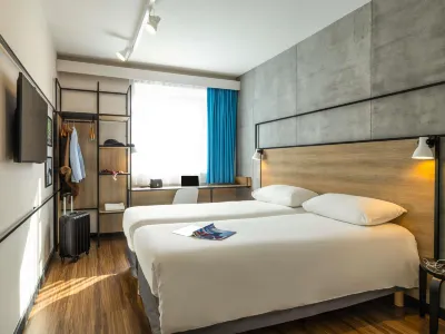 ibis Namur Centre Hotels near Passion Garden Theater