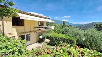 Hill Palace Villa, Private Pool, Sea View, Full Privacy, Easy Accessible by Car Hotels near Bagno Brunella e Ada Beach