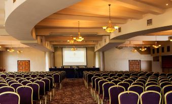 The Riverside Park Hotel