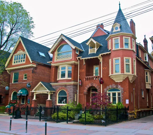 Madison Manor Boutique Hotel