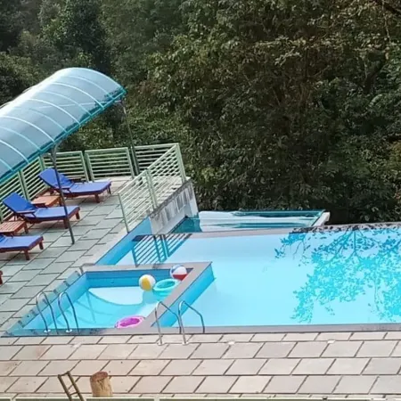 Woodrose Resort