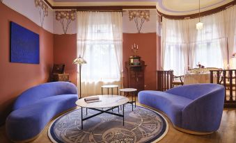 Villa Ammende Restaurant and Hotel