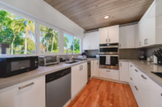 Amazing House with Pool Coral Gables Hotels in Glenvar Heights