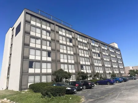 Kiteville Cedar Rapids Отели рядом с достопримечательностью «Айламик Сентер оф Сидар-Рапидс»