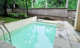 Avhyay Resort