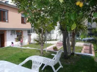 Garden House Ercolano Hotels near House of Neptune and Amphitrite
