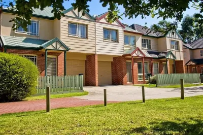 Lamplighter Motel Hoteles cerca de Universidad de Monash
