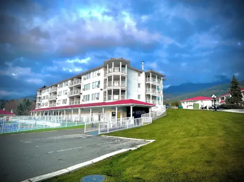 Mountain View Resort and Suites at Fairmont Hot Springs Hoteles en East Kootenay F