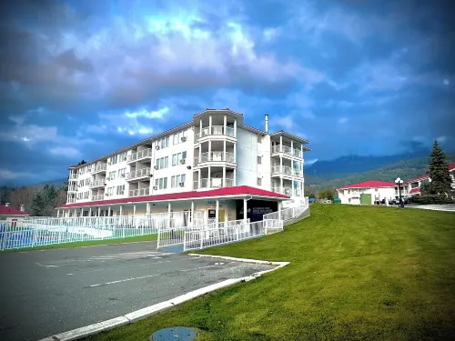 Mountain View Resort and Suites at Fairmont Hot Springs Hotels in East Kootenay F