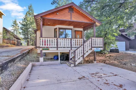 Cozy Haven - 1966 by Big Bear Vacations