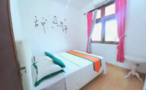 Simply Homy Guest House Gembiraloka