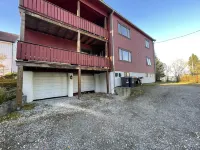 Arctic Paradise - 4 Bedroom Apartment in Tromso - Parvekkeita