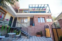 Kraveli Hotel