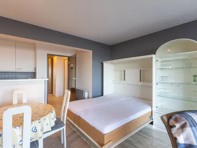 바다 전망이 있는 매력적인 스튜디오 Residence Park Cosmos - B.V.B.A. Luna 주변 호텔