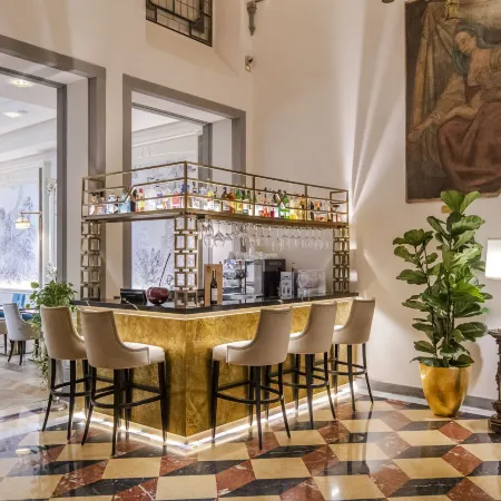 Golden Tower Hotel & Spa