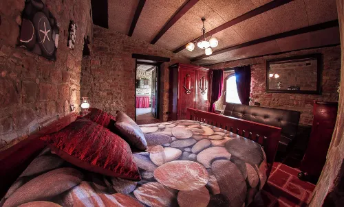 Fortaleza Medieval la Manyosa Hotels in Sallent