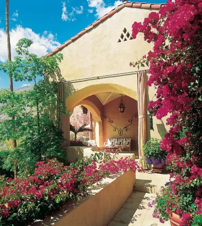 The Willows Palm Springs Отели рядом с достопримечательностью «Honeymoon Hideaway»