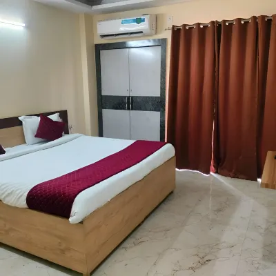 Green Vista Stays Medanta Medicity Hotels near Apollo Tyres Ltd
