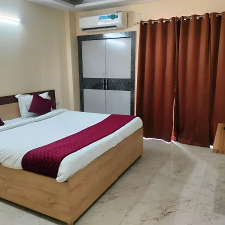 Green Vista Stays Medanta Medicity