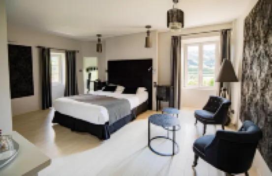 Château de la Falque, the Originals Relais