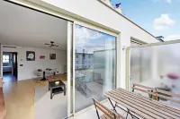 Elegant apartment - AC- 1BR- Neuilly-sur-Seine Hôtels à proximité de : Musée Gaumont