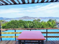 CoCo Bongo Hostel Hotels in Canoa