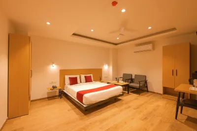 Hotel Grand Tashree Hotell i Samalka