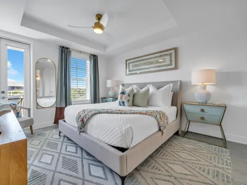 3-Bedroom Condo with Private Beach Access and Pools! Gulf Place Property!