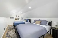 The Allentown-Cozy Modern 6bd/3ba near Airport and Downtown